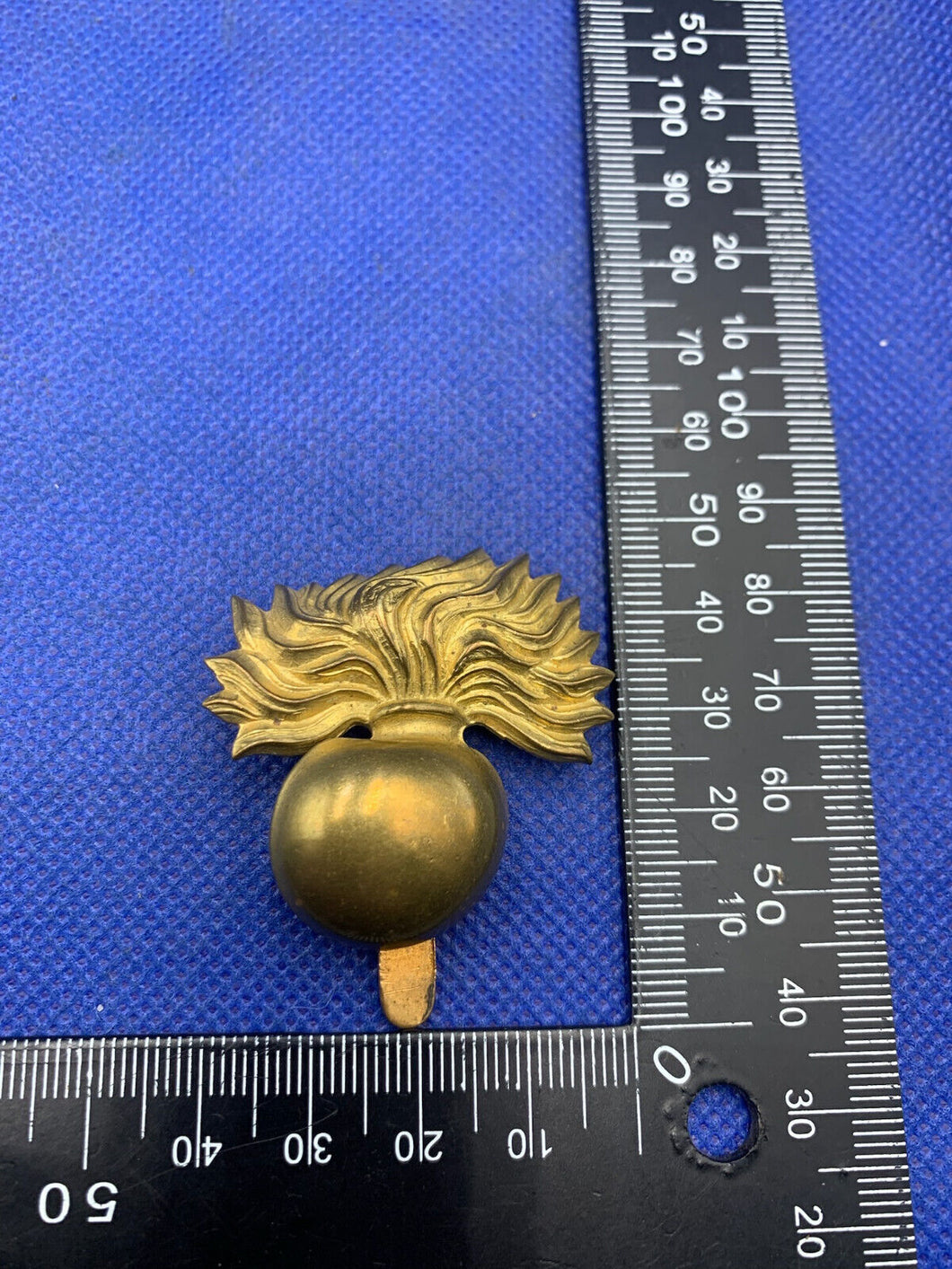 Grenadier Guards British Army Cap Badge - The Militaria Shop
