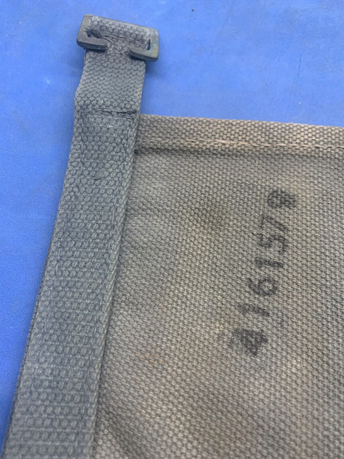 WW2 British Army / RAF 37 Pattern Webbing Water Bottle Carrier Harness Original - The Militaria Shop