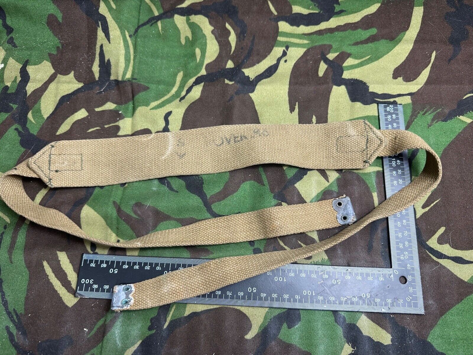 Original WW2 British Army 37 Pattern Shoulder Strap - Normal - Wartime Dated - The Militaria Shop