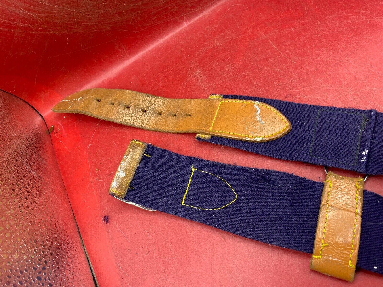 WW2 British Army Hussars Blue Canvas and Leather Belt with Fittings. 30 inch. - The Militaria Shop