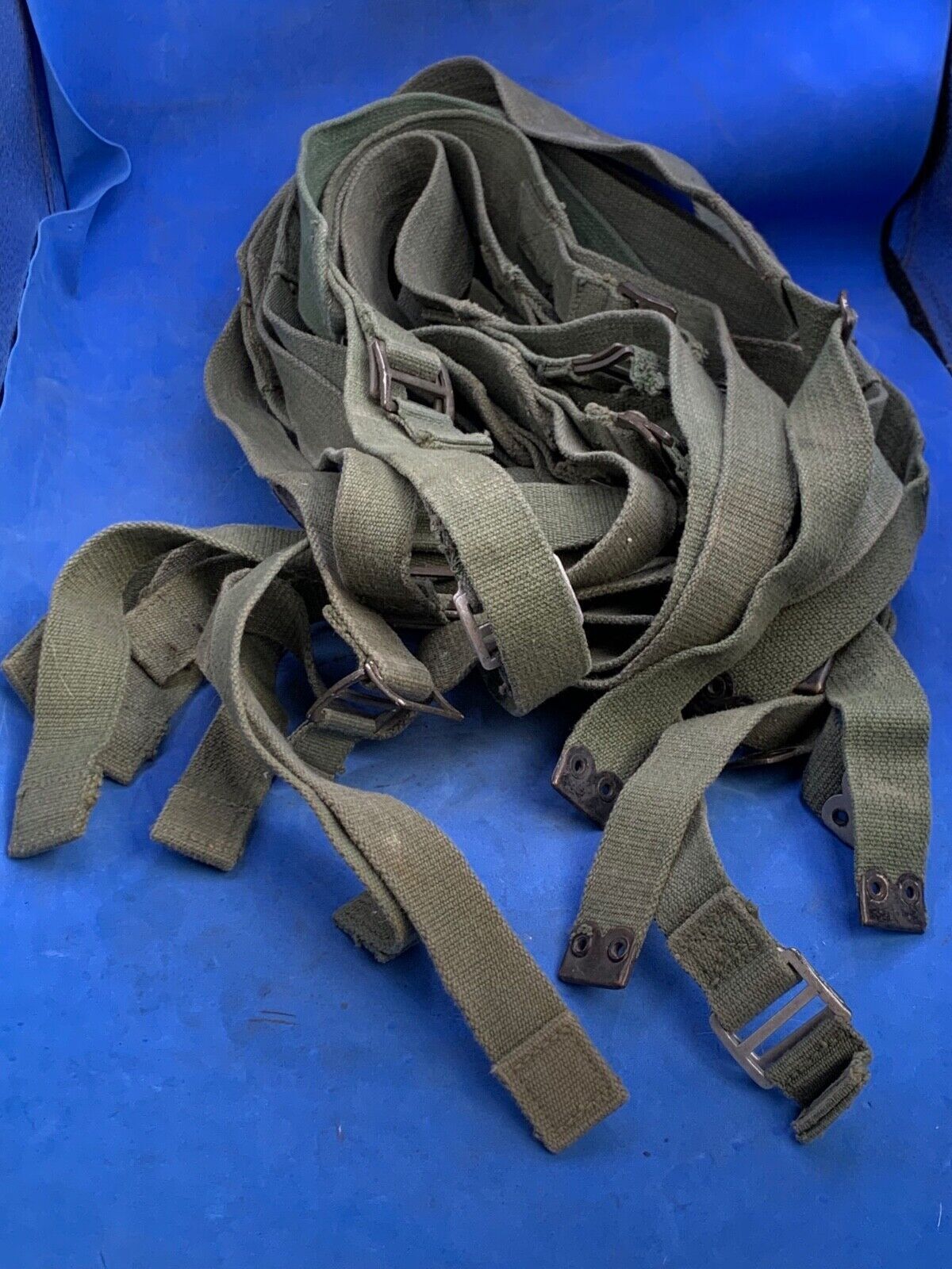 Original WW2 British Army 44 Pattern Shoulder Strap / Equipment Strap - The Militaria Shop