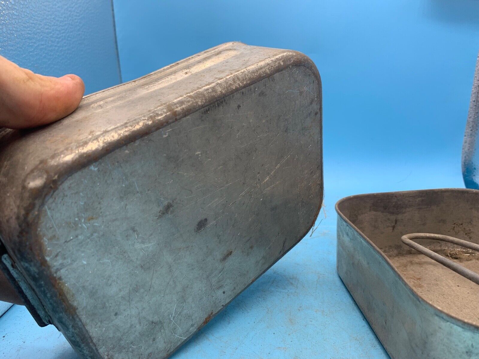Original WW2 British Army Soldiers Mess Tin Set - Two Piece - Fold Out Handles - The Militaria Shop