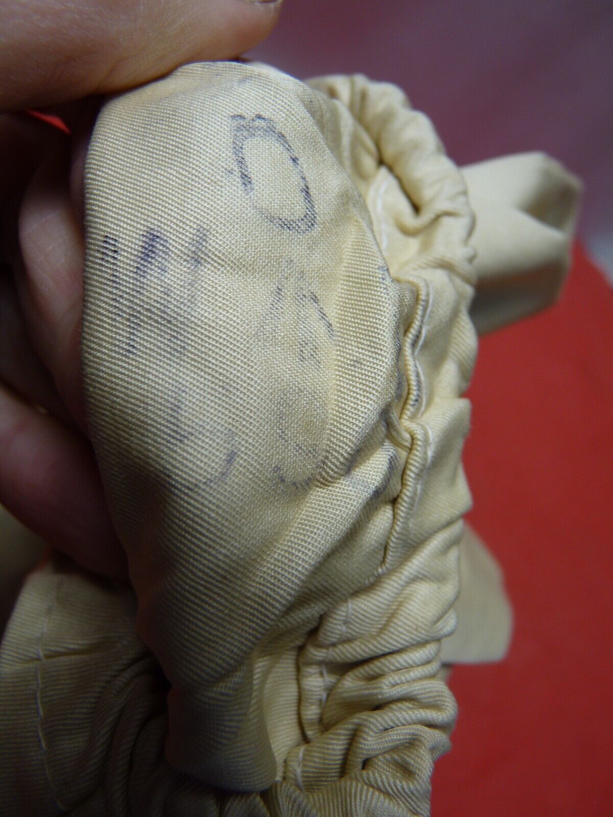Original WW2 British Army Gunners Winter White Gloves - 1942 - The Militaria Shop