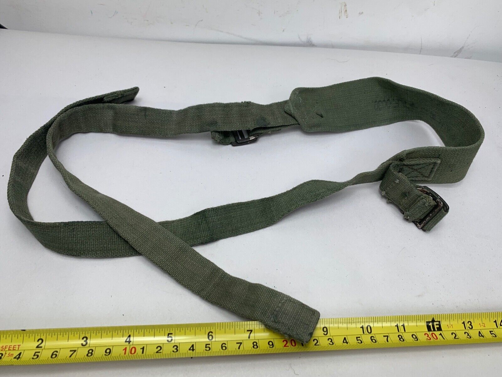 Original WW2 British Army 44 Pattern Shoulder Strap - 1945 Dated - The Militaria Shop