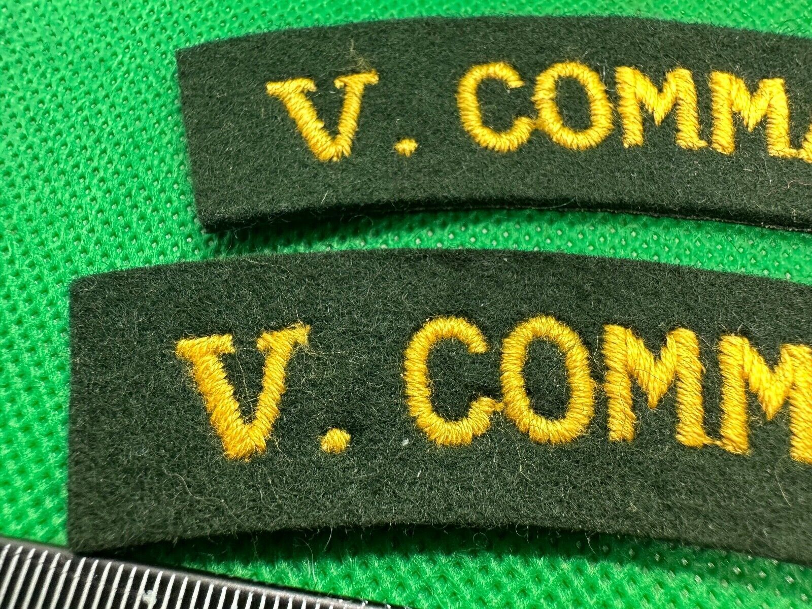 V (5th) Commando British Army Shoulder Titles - WW2 Onwards Pattern - The Militaria Shop