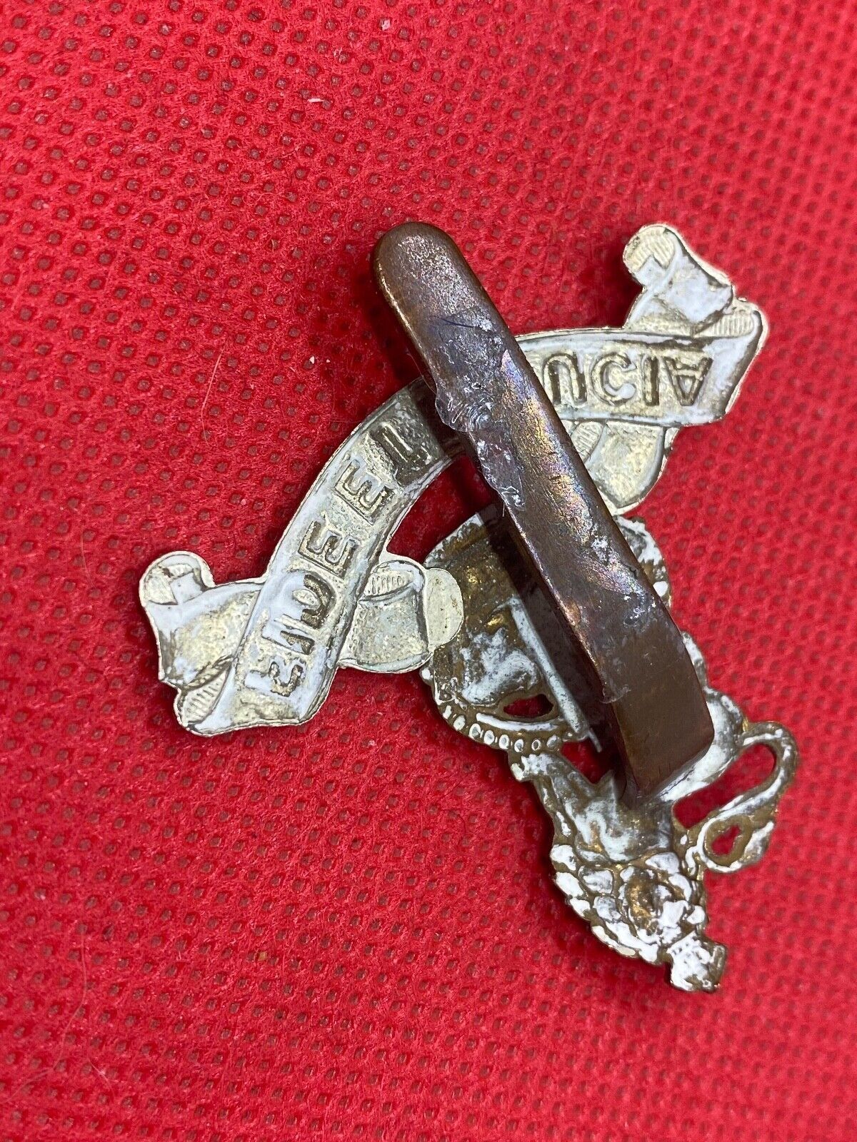 Original British Army - ARMY PAY CORPS Regiment Cap Badge - The Militaria Shop