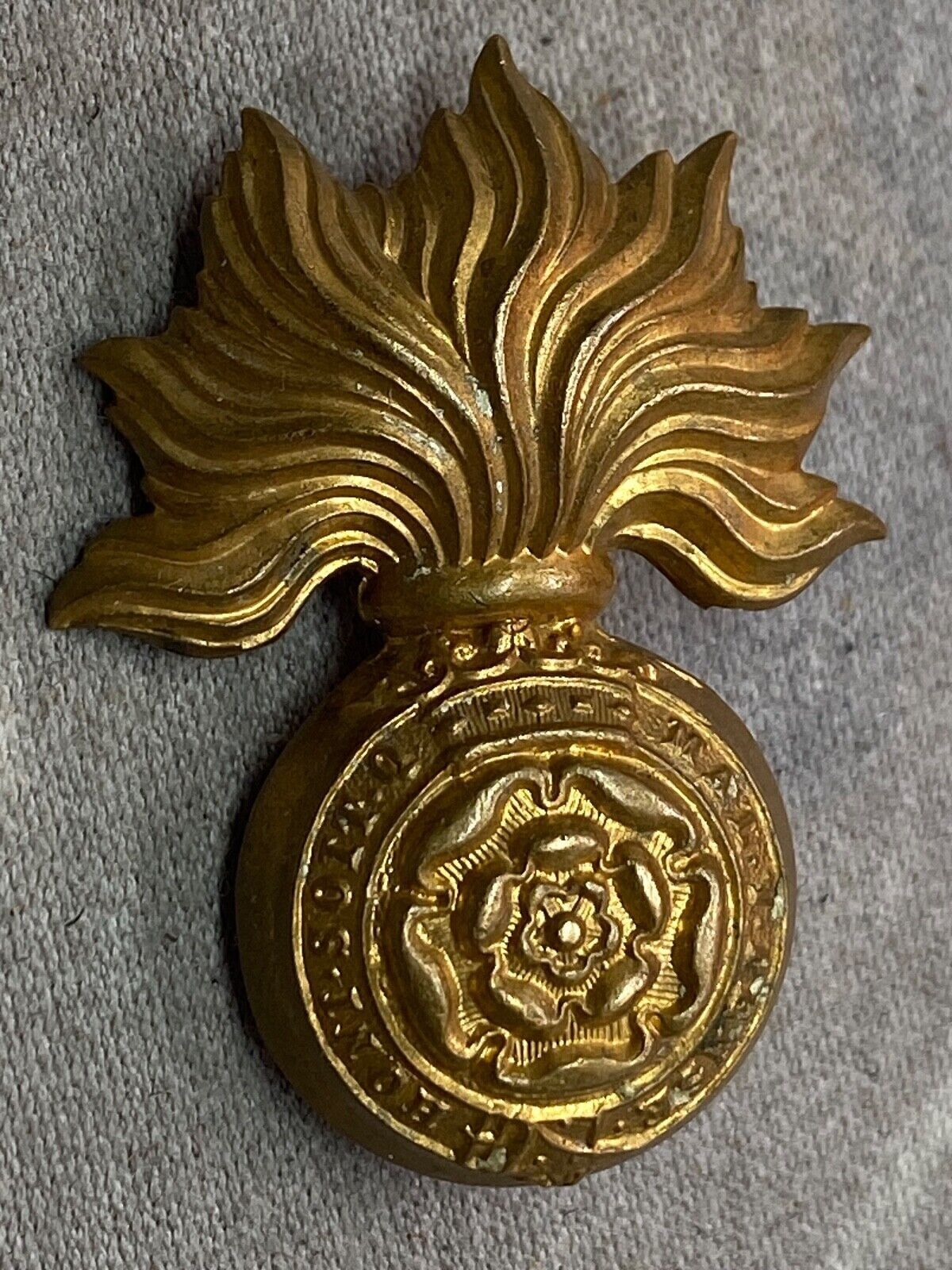Original WW1 / WW2 British Army Fusiliers - Victorian Variation - Cap Badge - The Militaria Shop