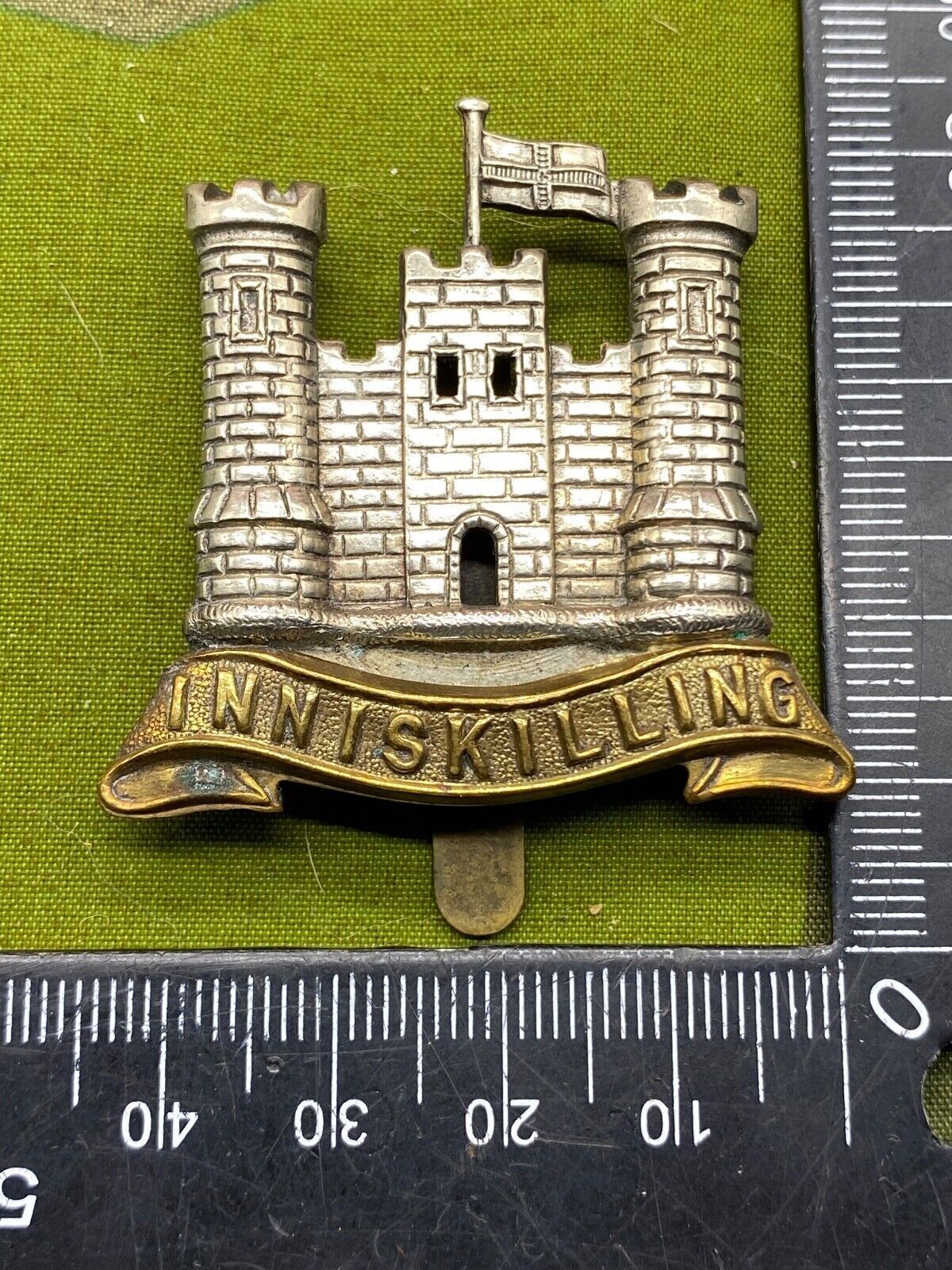 British Army The Inniskilling Regiment Cap Badge - The Militaria Shop