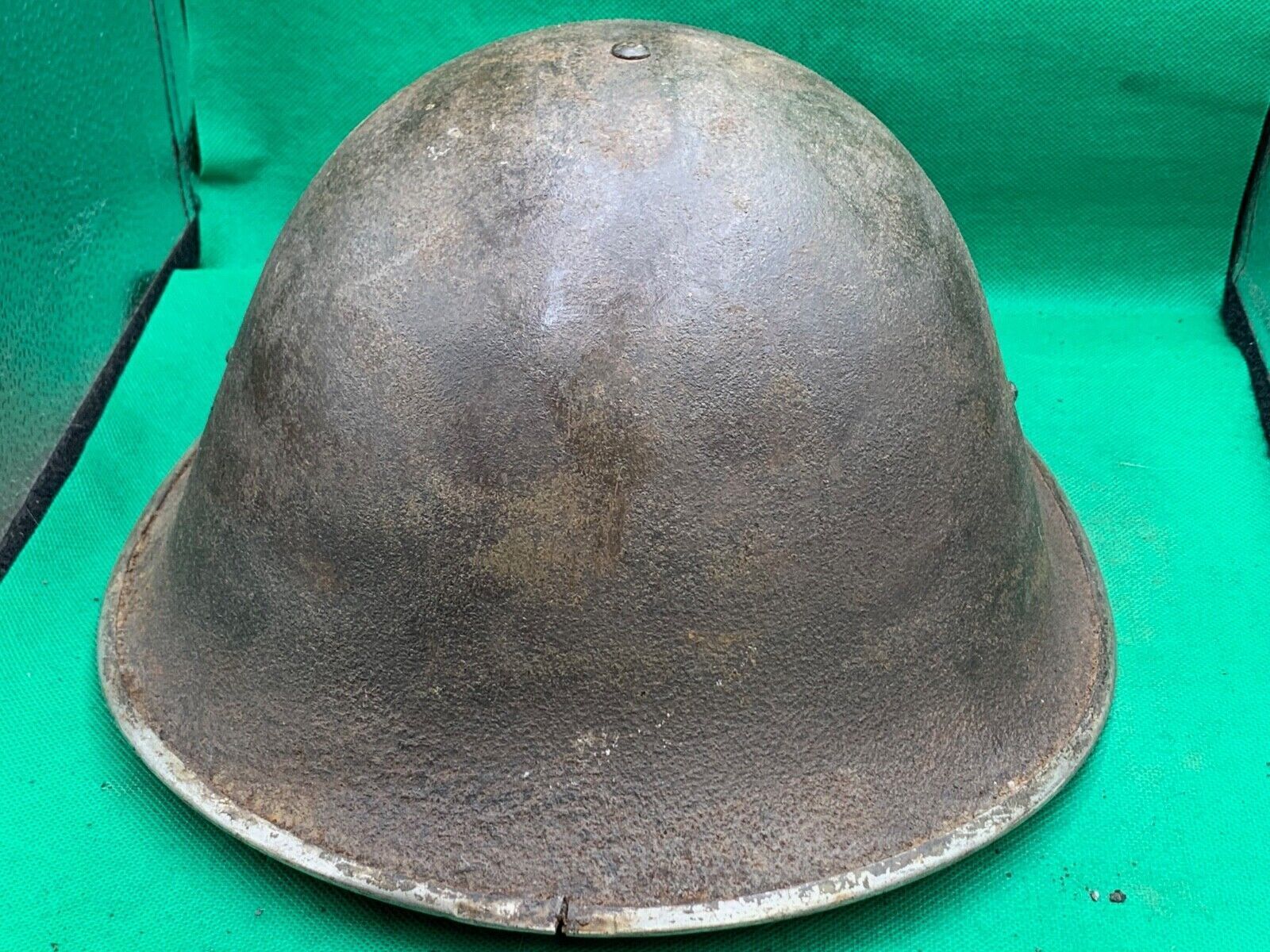 Genuine WW2 Canadian & British Army Helmet - Turtle Mk3 Helmet - The Militaria Shop