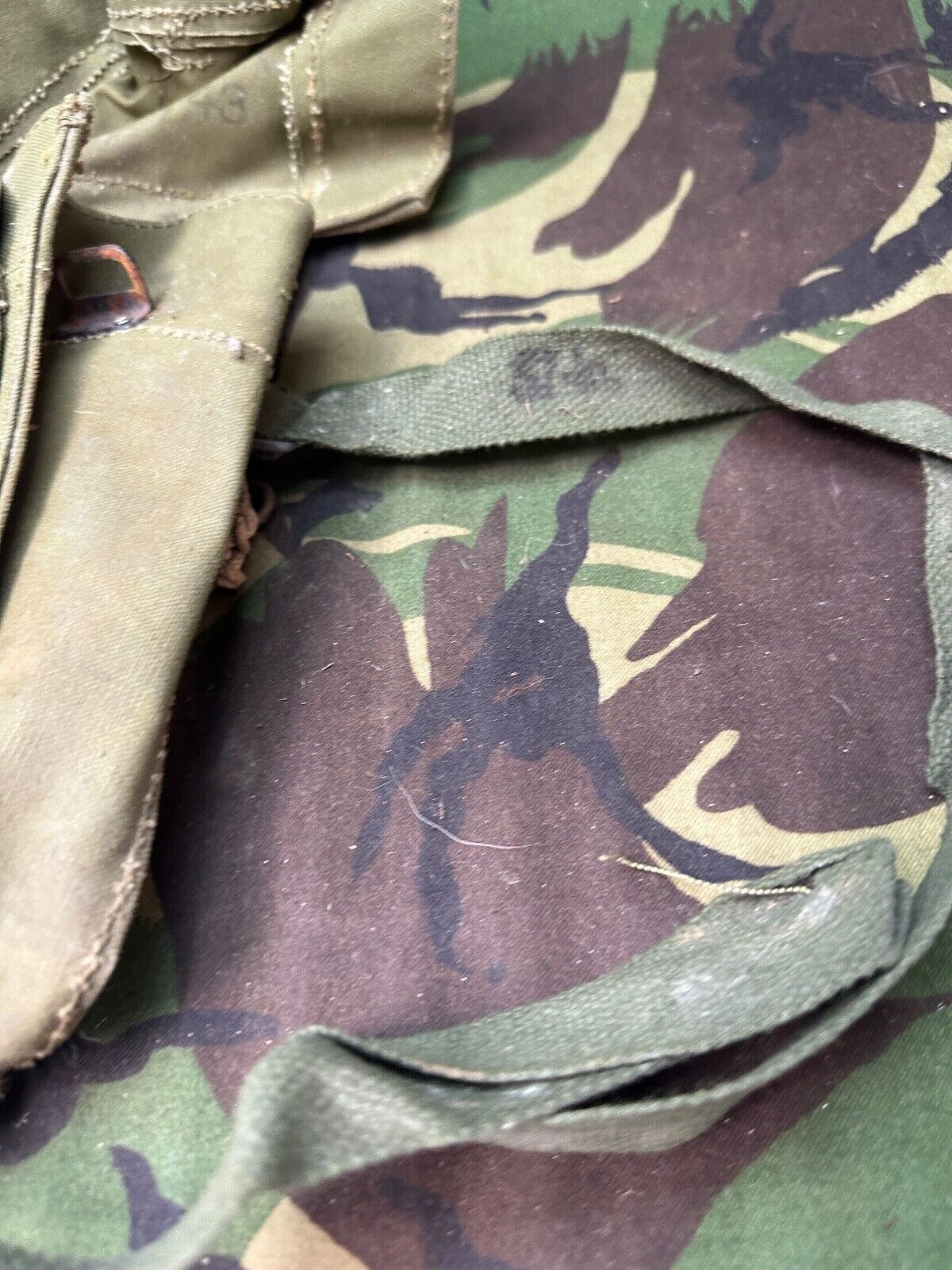 Original WW2 British Army Soldiers Assault Gas Mask Bag - The Militaria Shop