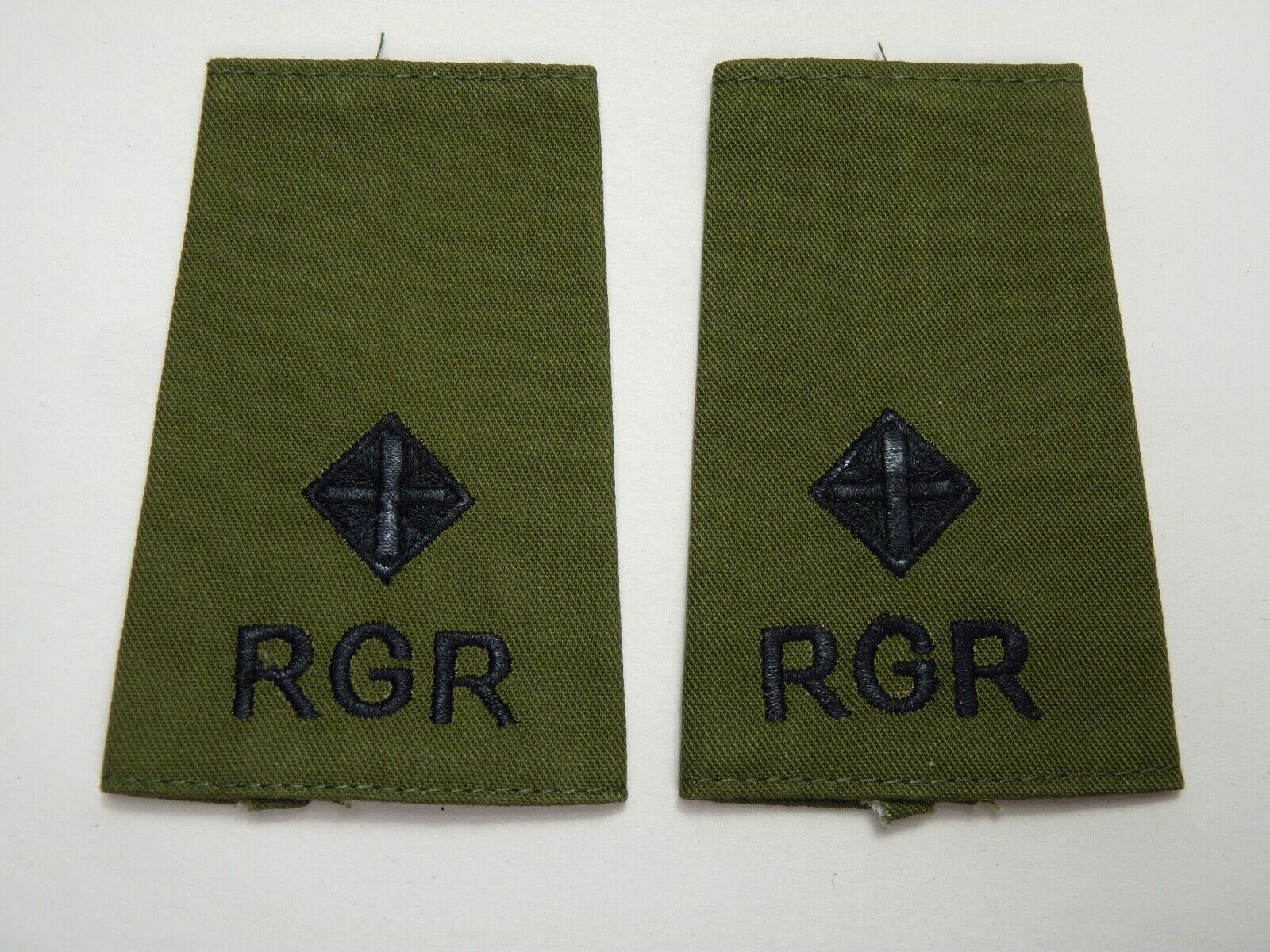 RGR Gurkha Rifles OD Rank Slides / Epaulette Pair Genuine British Army - NEW - The Militaria Shop