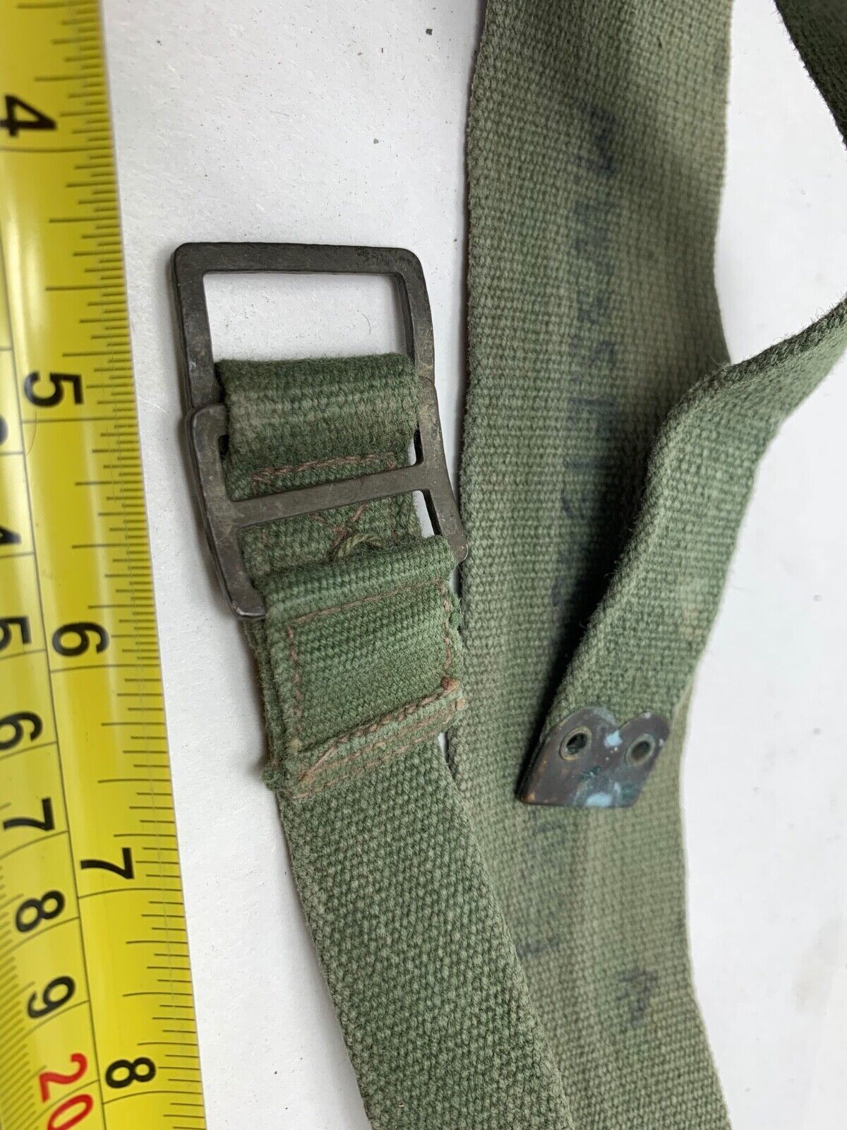 Original WW2 British Army 44 Pattern Shoulder Strap - 1945 Dated - The Militaria Shop