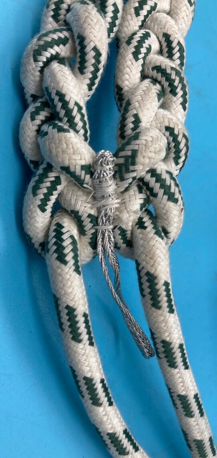 A set of British Army dress uniform Aiguillettes - superb quality. - The Militaria Shop