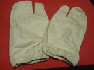 Original WW2 British Army Gunners Winter White Gloves - 1943 - The Militaria Shop