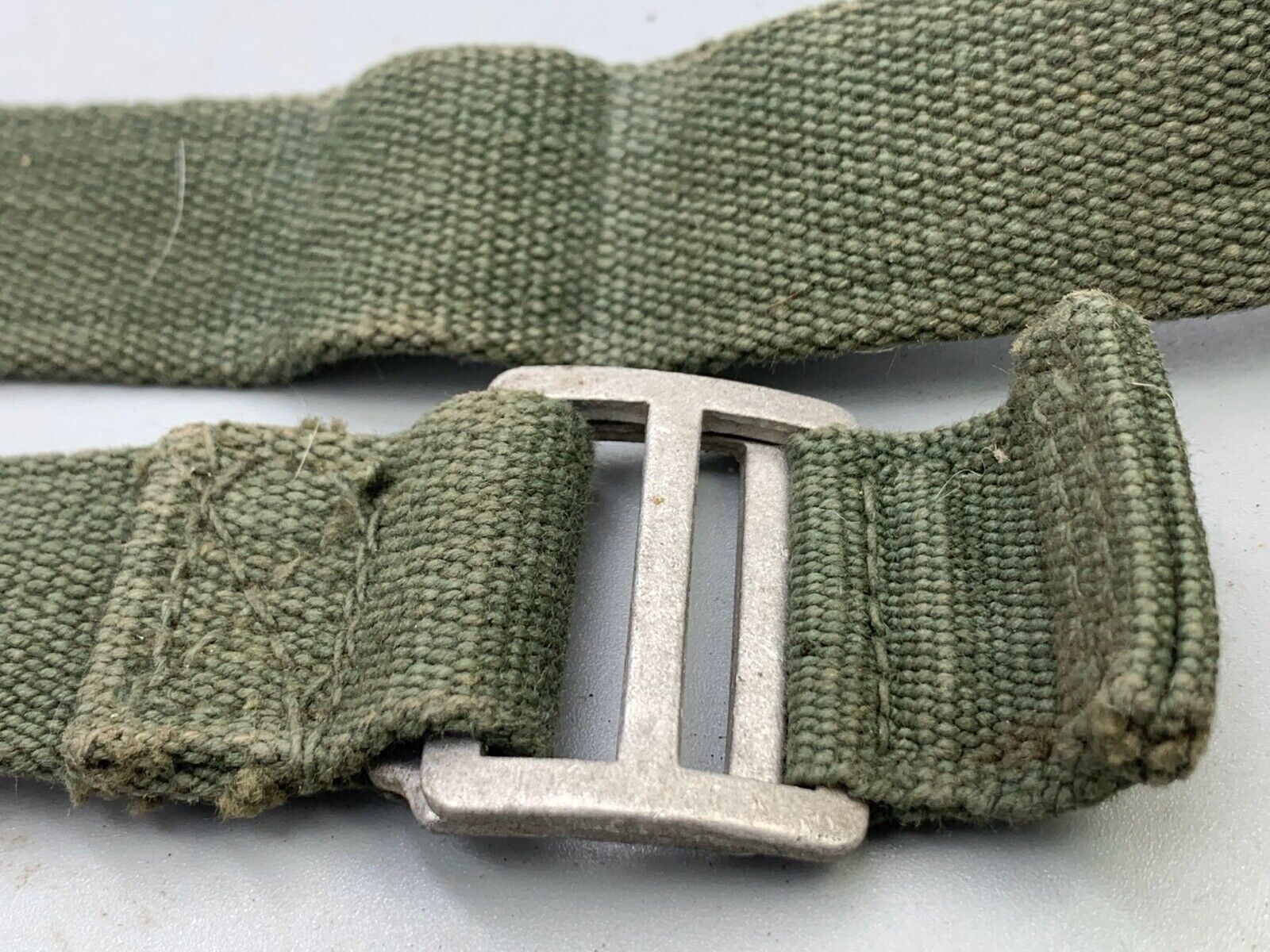 Original WW2 British Army 44 Pattern Shoulder Strap - The Militaria Shop