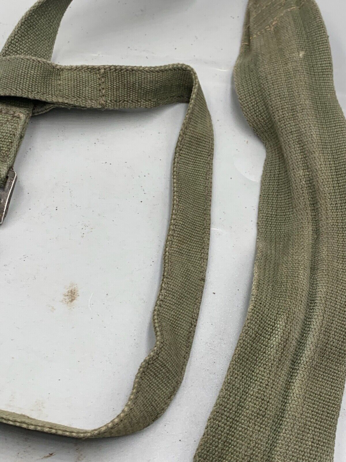 Original WW2 British Army 44 Pattern Shoulder Strap - The Militaria Shop