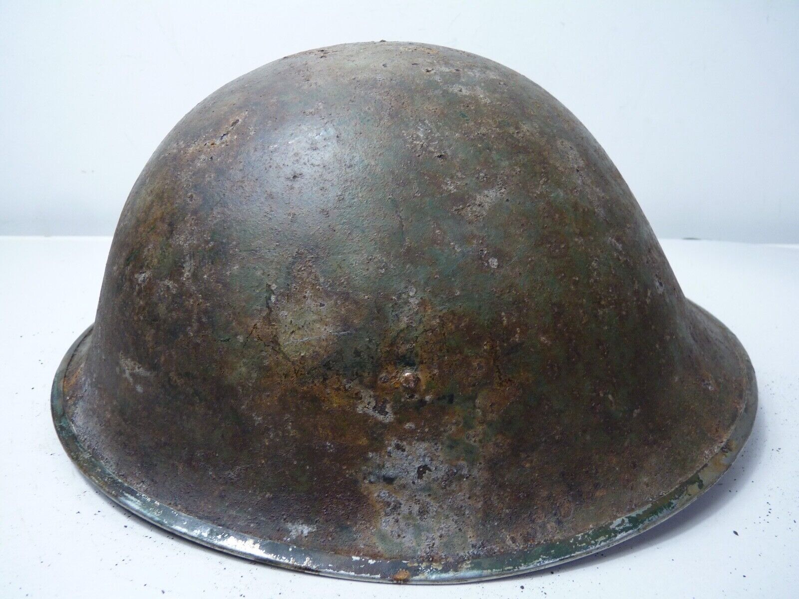 Mk3 Canadian / British Army Original WW2 Turtle Helmet High Rivet - The Militaria Shop