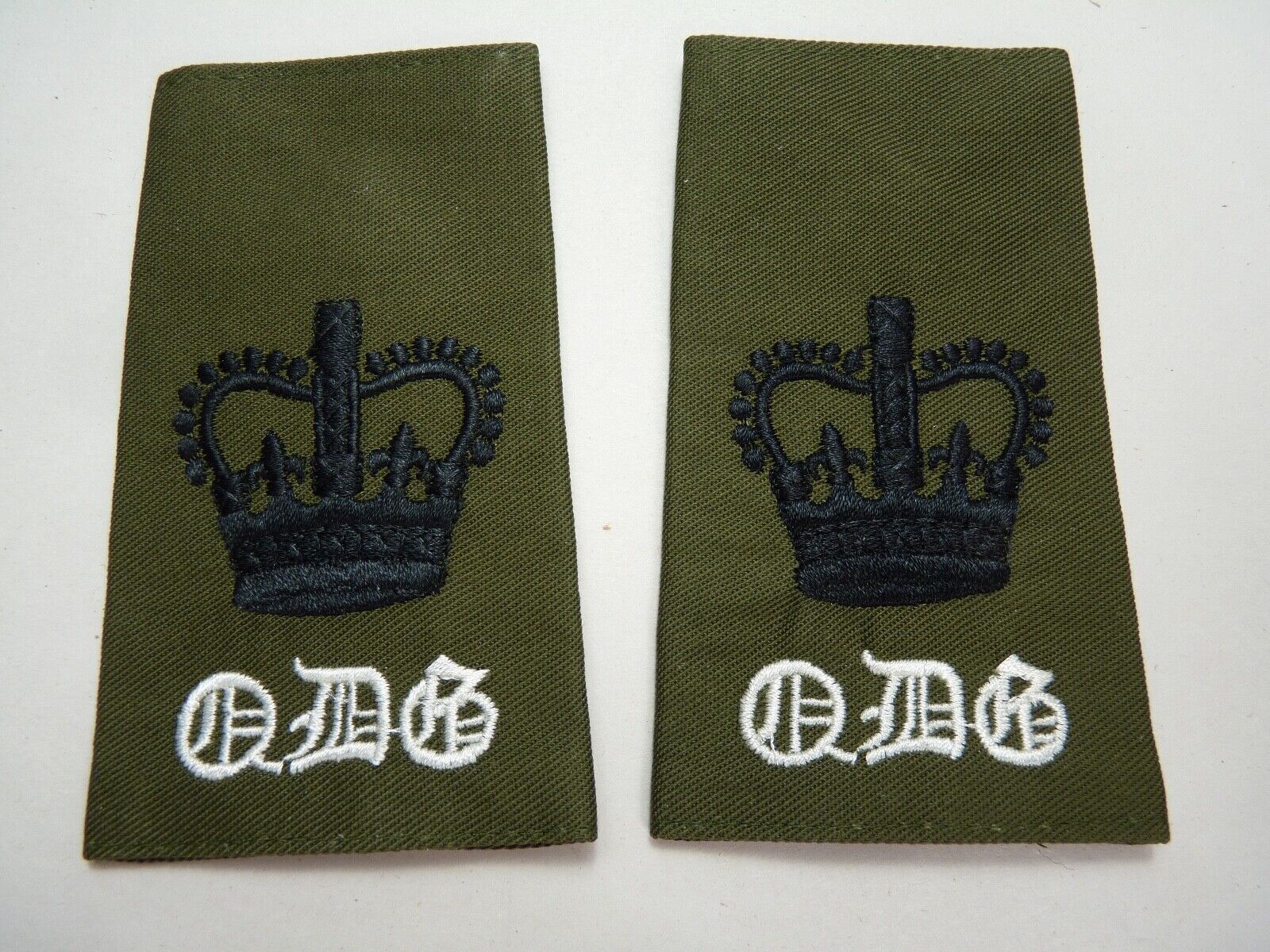 QDG Dragoons OD Green Rank Slides / Epaulette Pair Genuine British Army - NEW - The Militaria Shop