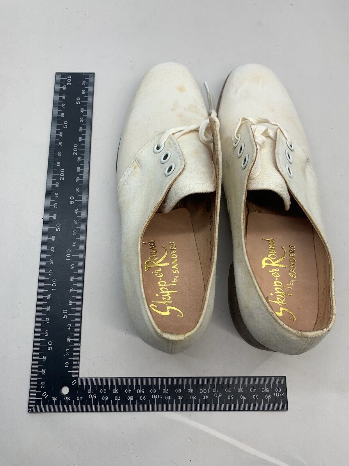 Original WW2 British Army Women's White Summer Shoes - ATS WAAF - Size 240s - The Militaria Shop