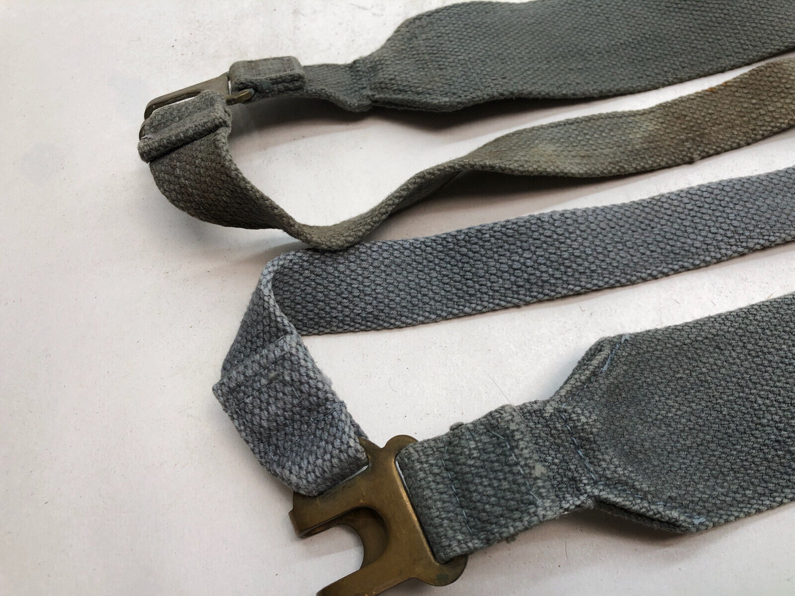 Original WW2 British Royal Air Force Blue 37 Pattern L Strap Set - The Militaria Shop