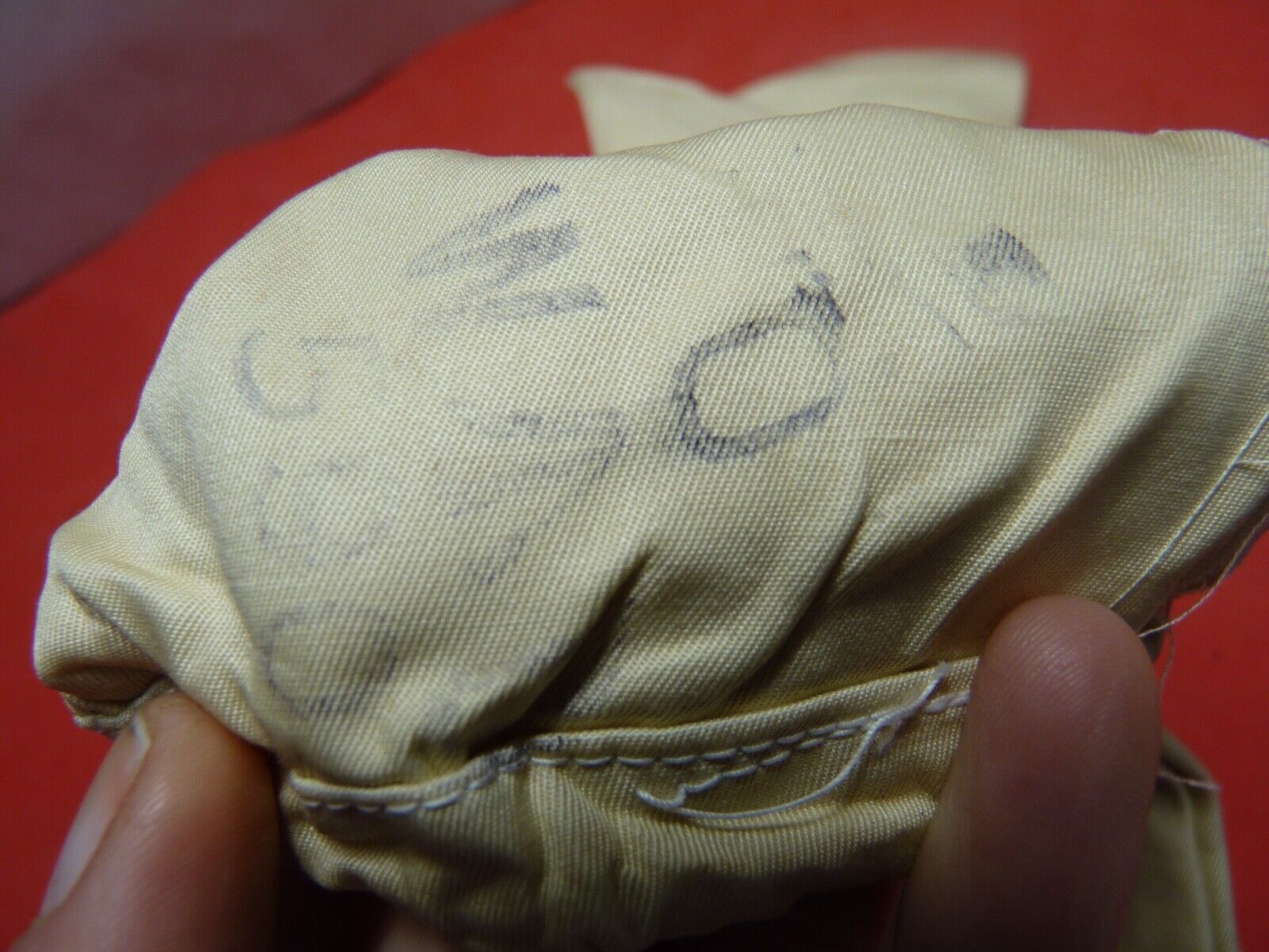 Original WW2 British Army Gunners Winter White Gloves - Dated 1942 - The Militaria Shop