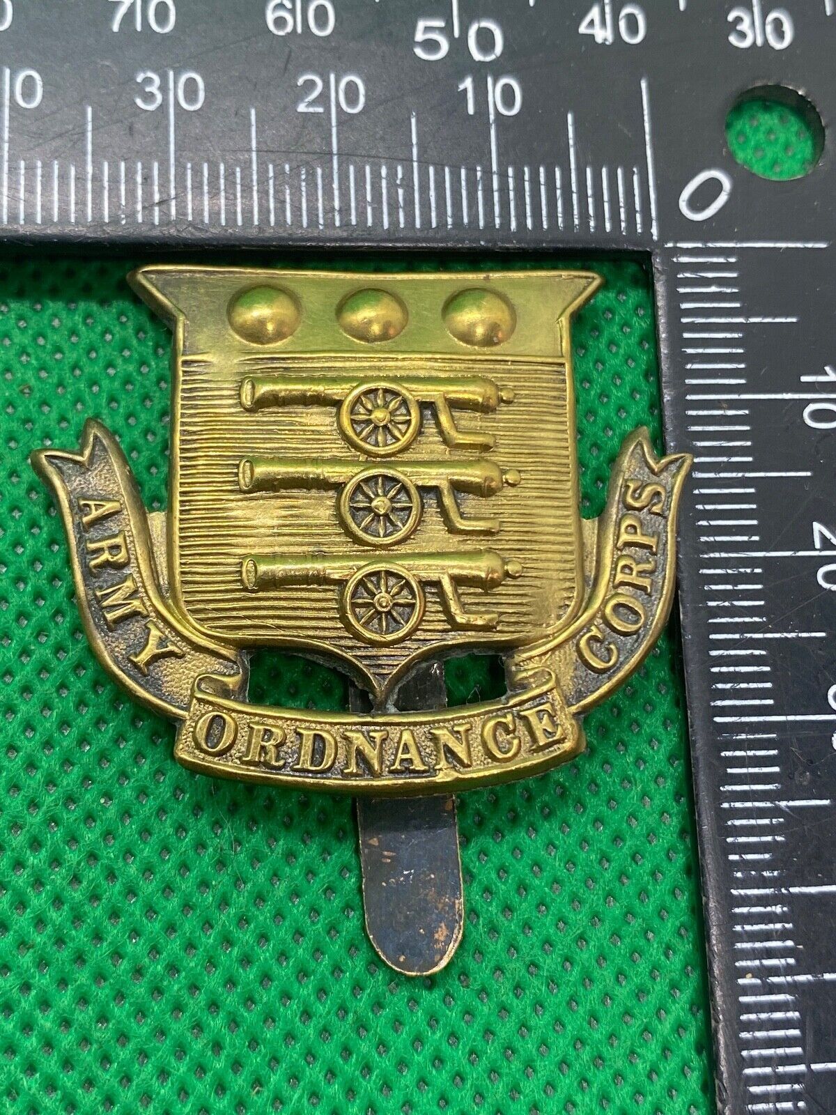 British Army - Army Ordnance Corps Cap Badge - The Militaria Shop