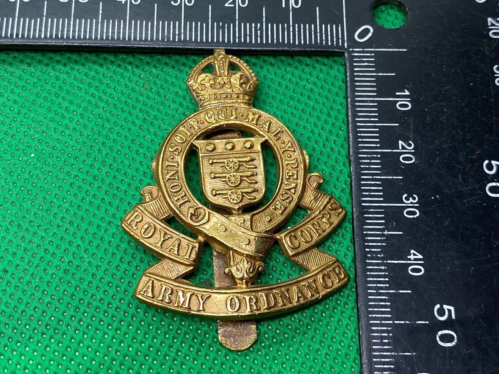 British Army - Royal Army Ordnance Corps King's Crown Cap Badge - The Militaria Shop