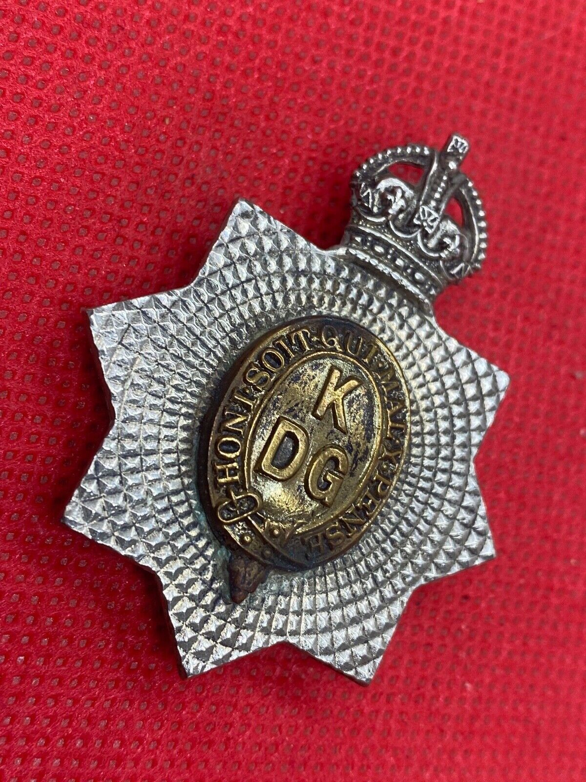 Original British Army - KINGS DRAGOON GUARDS Regiment Cap Badge - The Militaria Shop