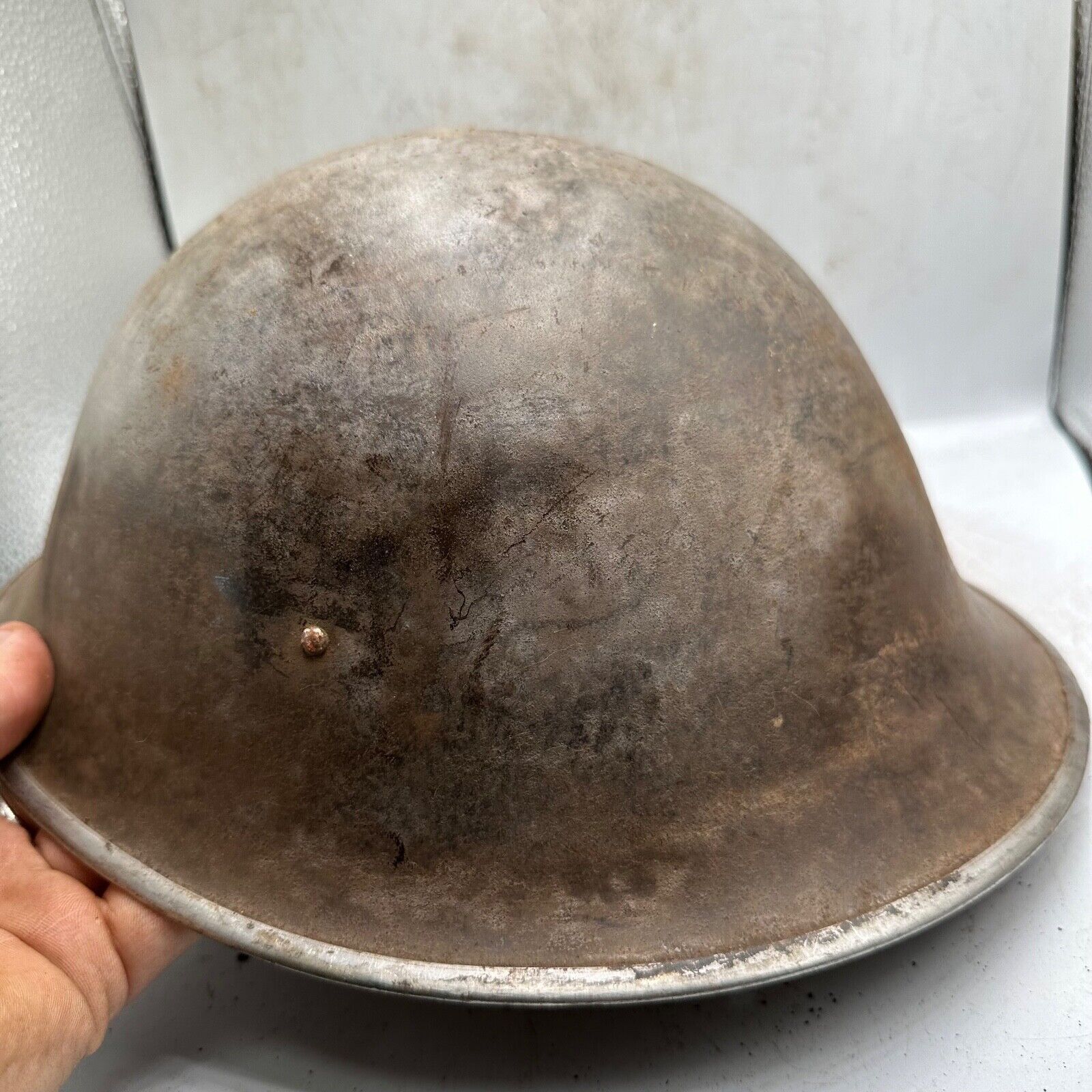 Mk3 Canadian / British Army Original WW2 Turtle Helmet High Rivet - The Militaria Shop