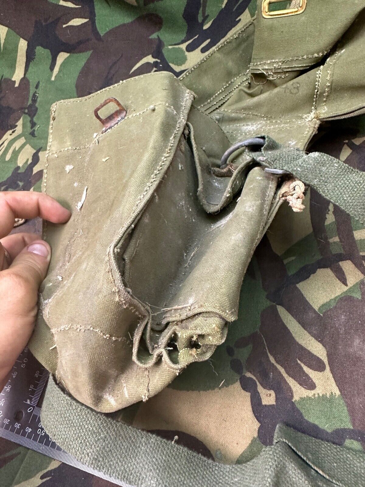 Original WW2 British Army Soldiers Assault Gas Mask Bag - The Militaria Shop