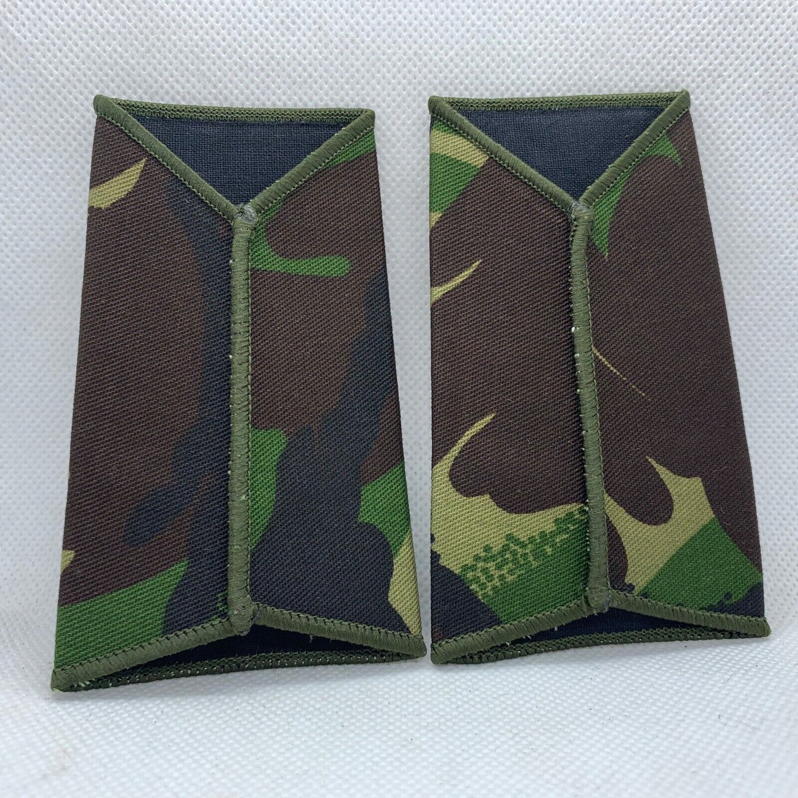 Royal Logistics Corps RLC Rank Slides / Epaulette Pair Genuine British Army -NEW - The Militaria Shop