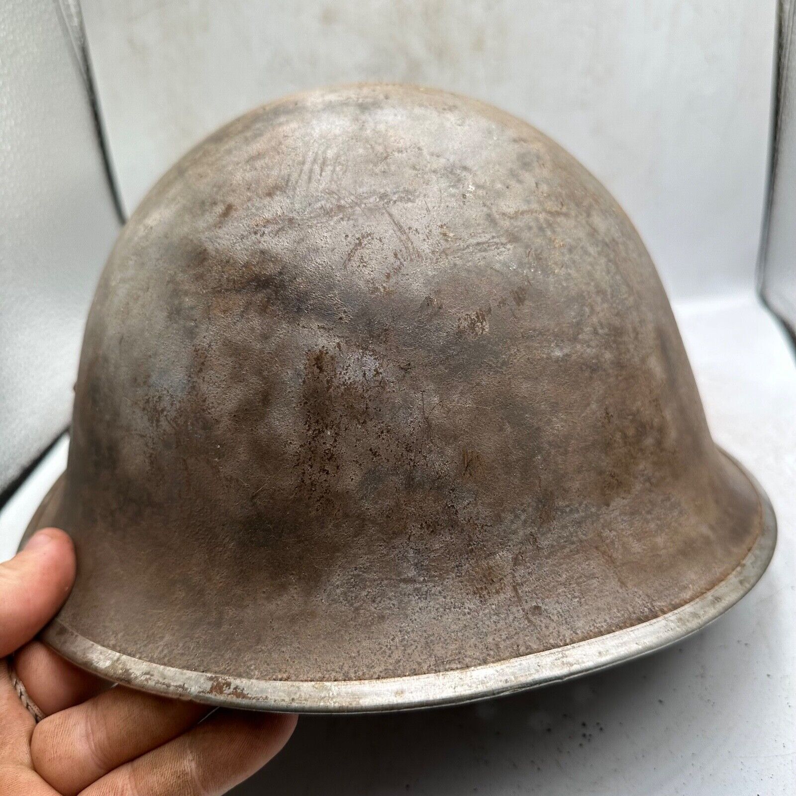 Mk3 Canadian / British Army Original WW2 Turtle Helmet High Rivet - The Militaria Shop
