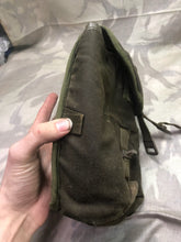 Load image into Gallery viewer, British Army OD Green Water Bottle Pouch 1980s/1990s era - The Militaria Shop

