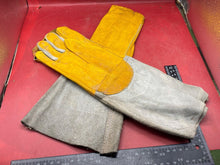 Load image into Gallery viewer, British Army Pair of Welding Gloves. WD Marked in Used Condition - The Militaria Shop
