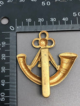 Charger l&#39;image dans la galerie, Original WW2 Light Infantry Regiment Cap Badge - The Militaria Shop
