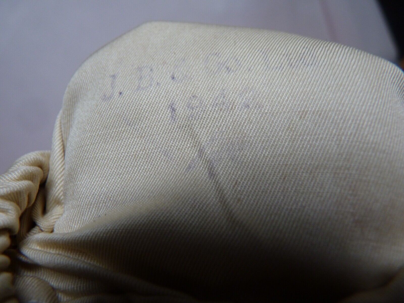 Original WW2 British Army Gunners Winter White Gloves - 1942 - The Militaria Shop
