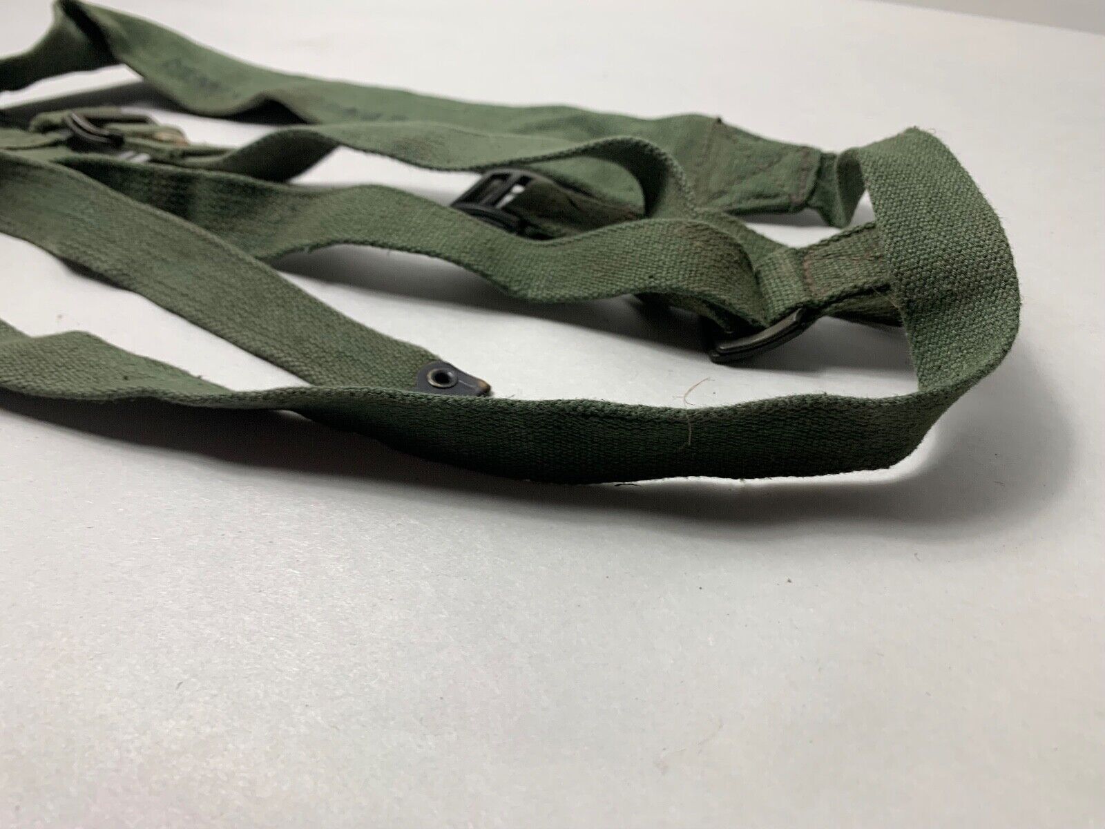 Original WW2 British Army 44 Pattern Shoulder / Equipment Strap - 1945 Dated - The Militaria Shop