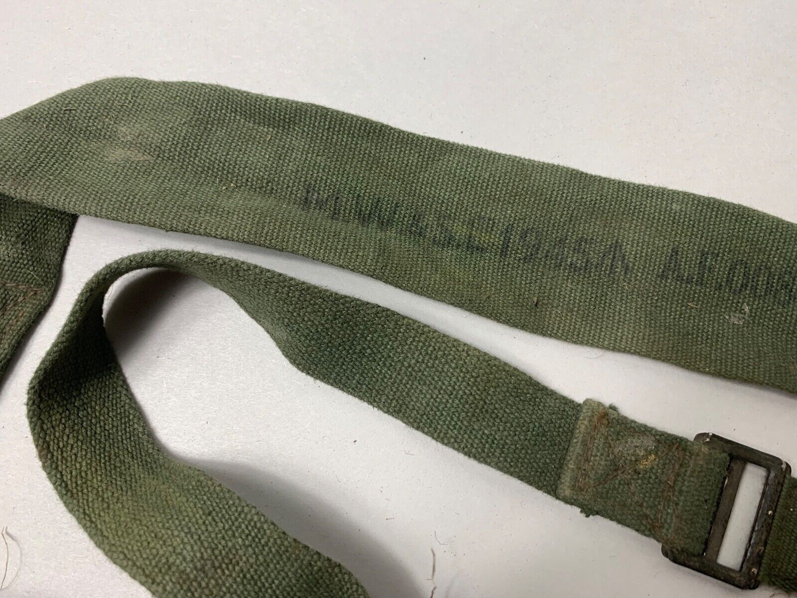 Original WW2 British Army 44 Pattern Shoulder / Equipment Strap - 1945 Dated - The Militaria Shop