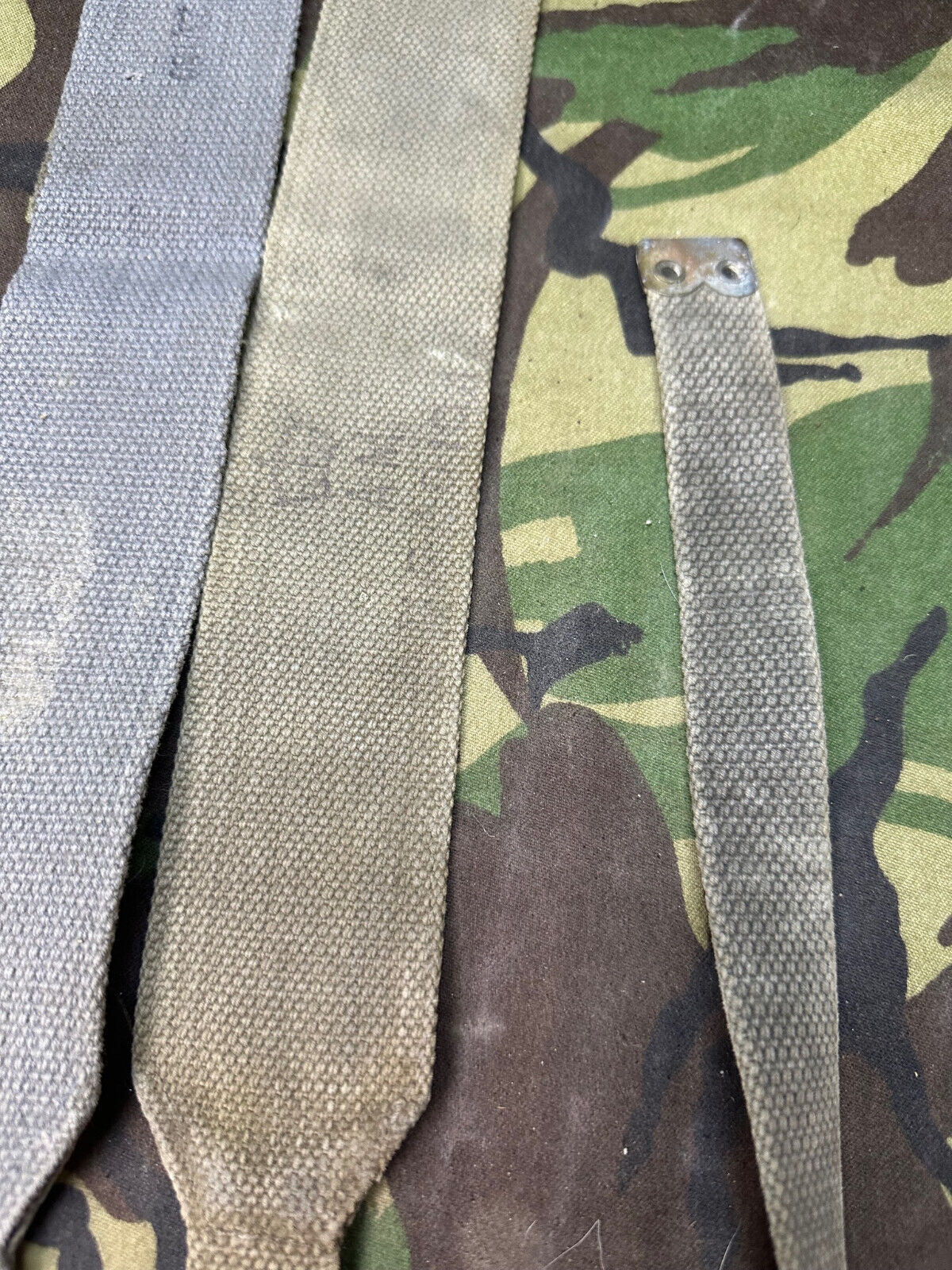 Original British Royal Air Force RAF Blue L Strap Pair - WW2 37 Pattern - The Militaria Shop