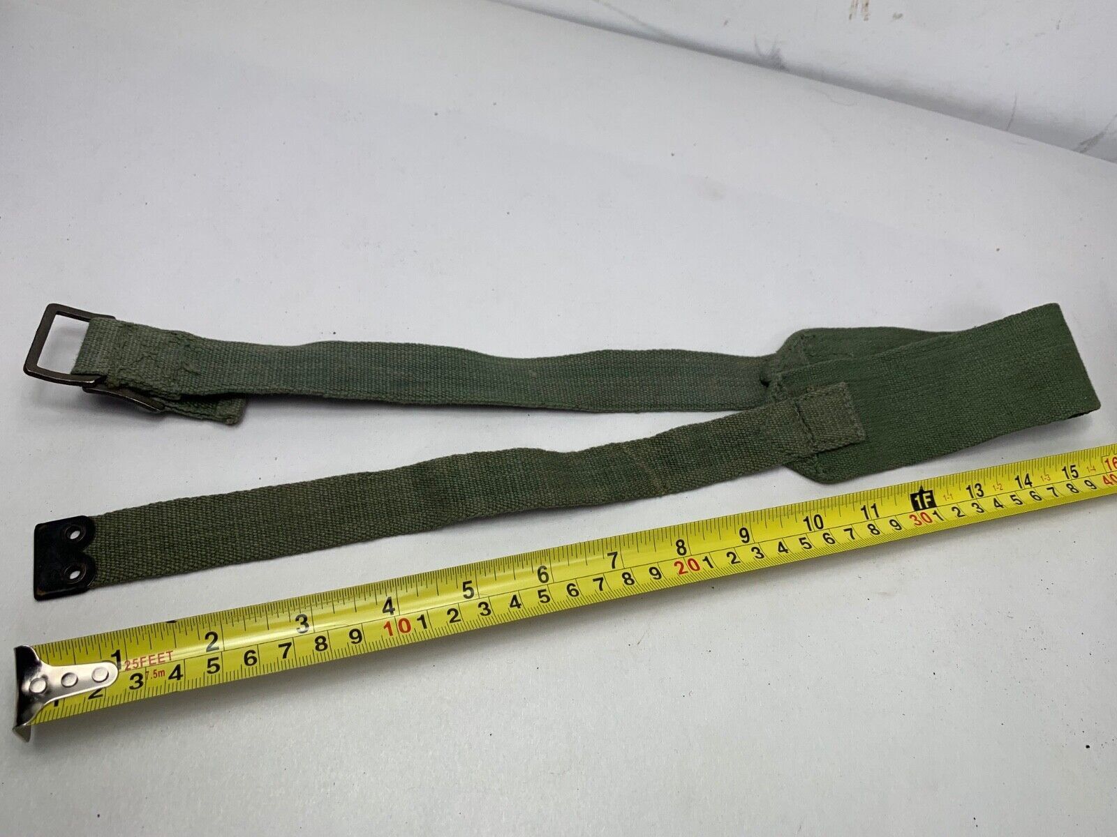 Original WW2 British Army 44 Pattern Shoulder Strap - 1945 Dated - The Militaria Shop