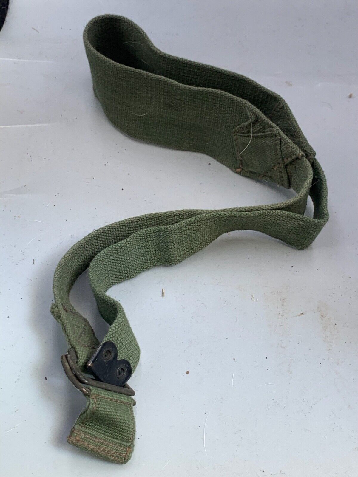 Original WW2 British Army 44 Pattern Shoulder Strap - 1945 Dated - The Militaria Shop
