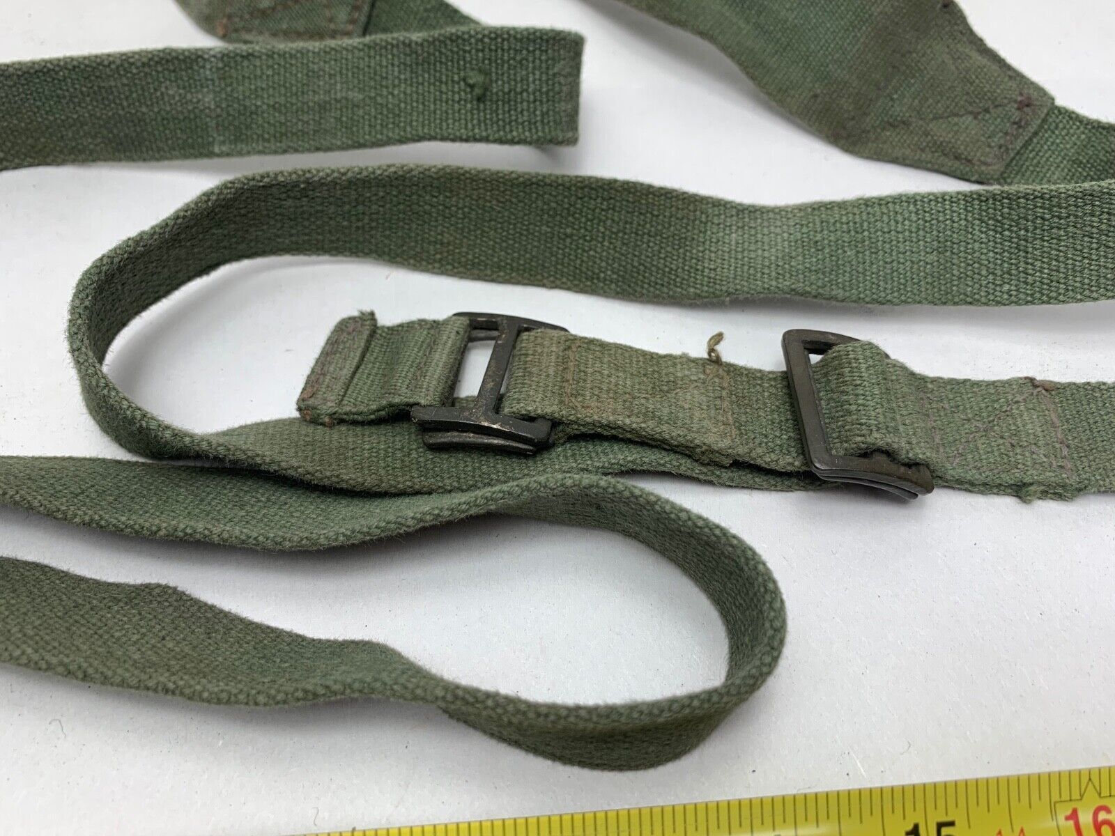 Original WW2 British Army 44 Pattern Shoulder Strap - 1945 Dated - The Militaria Shop