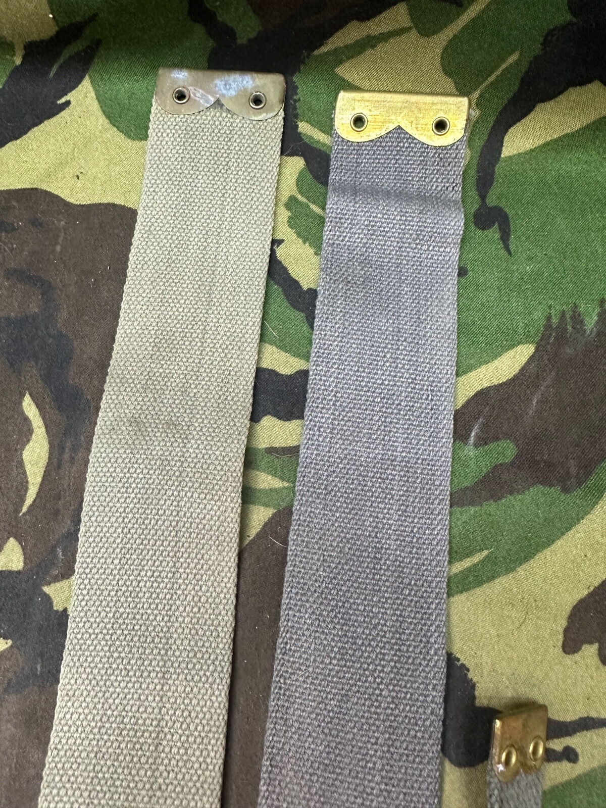 Original British Royal Air Force RAF Blue L Strap Pair - WW2 37 Pattern - The Militaria Shop