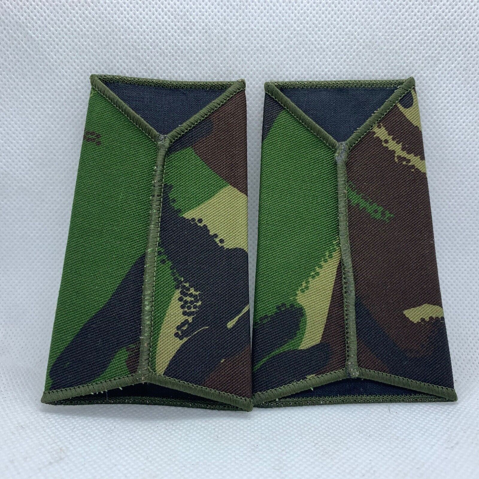Royal Logistics Corps RLC Rank Slides / Epaulette Pair Genuine British Army -NEW - The Militaria Shop