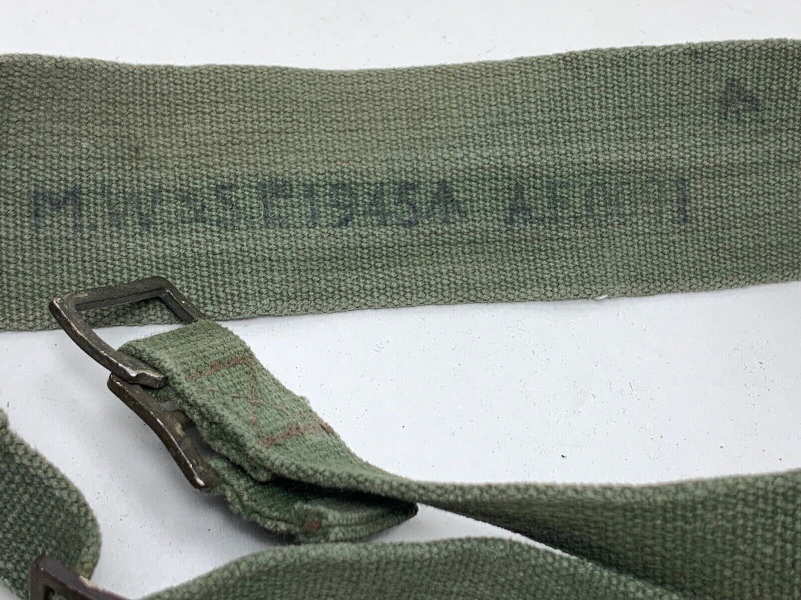 Original WW2 British Army 44 Pattern Shoulder Strap - 1945 Dated - The Militaria Shop