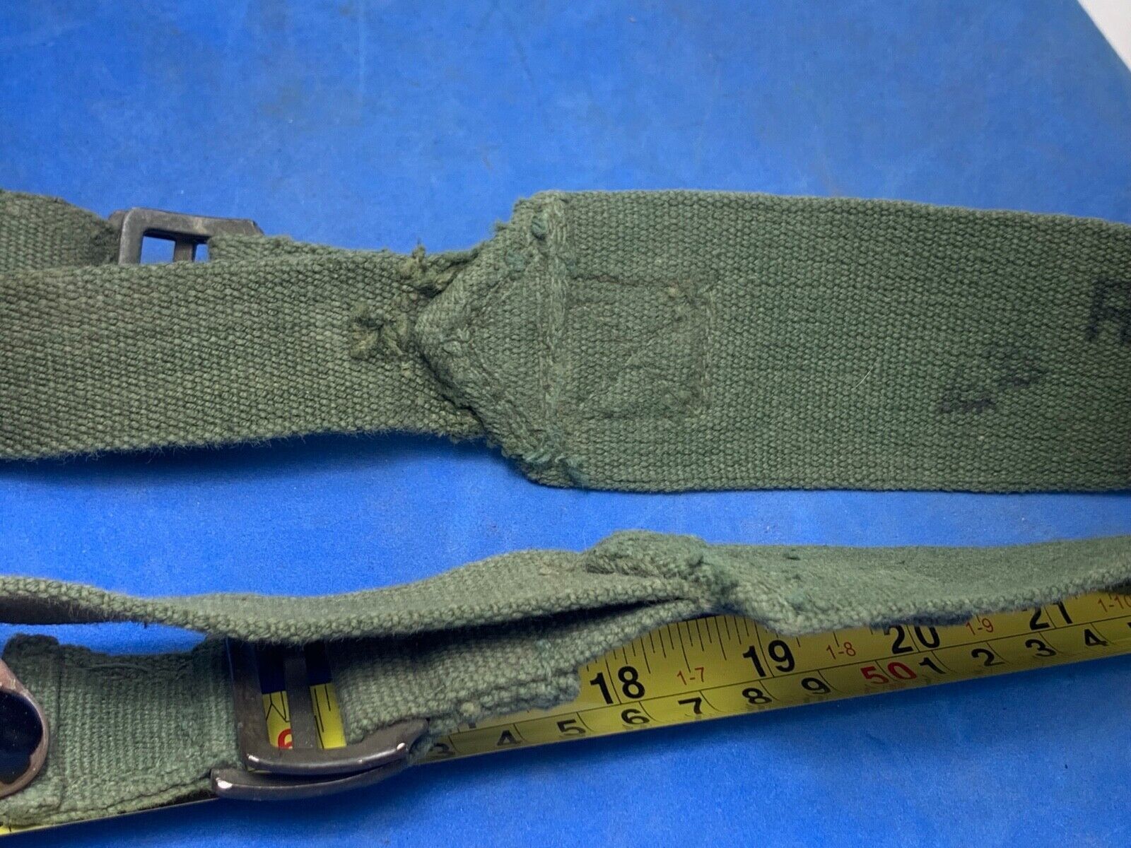 Original WW2 British Army 44 Pattern Shoulder Strap - 1945 Dated - The Militaria Shop