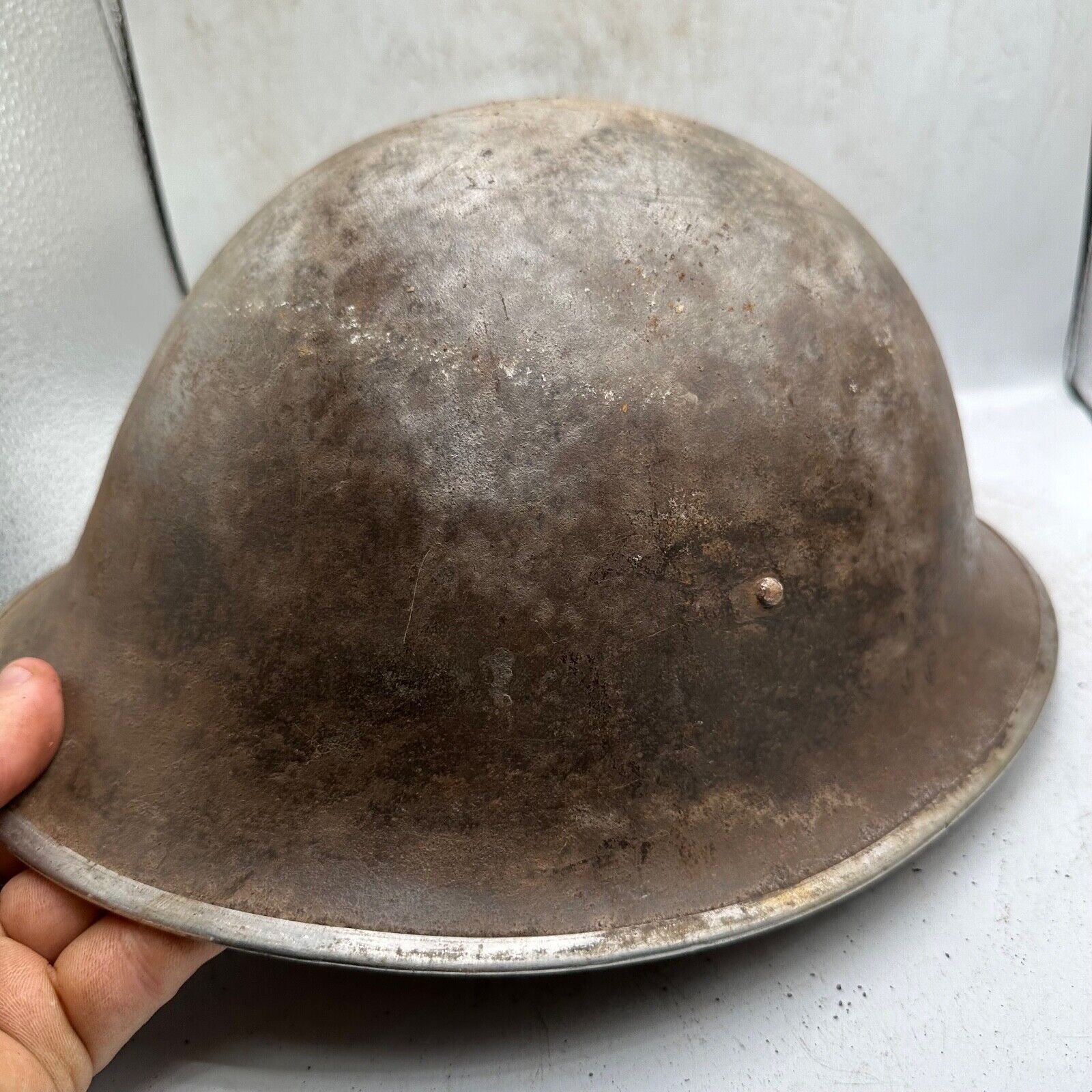 Mk3 Canadian / British Army Original WW2 Turtle Helmet High Rivet - The Militaria Shop