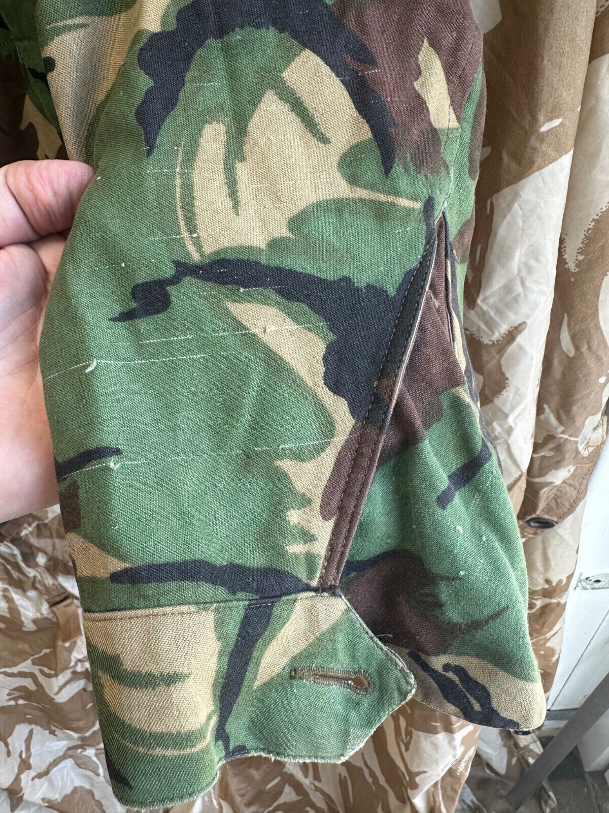 Genuine British Army 1968 Pattern DPM Combat Smock - Size 4 - 40" Chest - The Militaria Shop