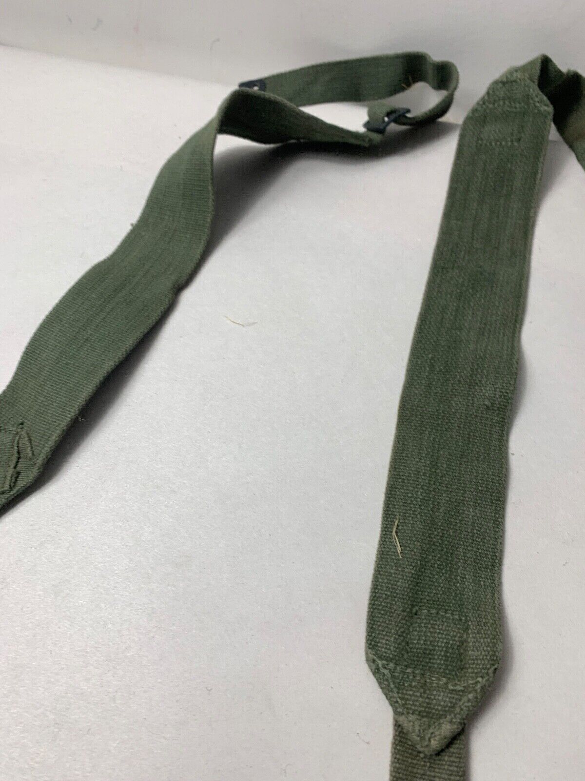 Original WW2 British Army 44 Pattern Shoulder Cross Straps Set - 1945 Dated - The Militaria Shop