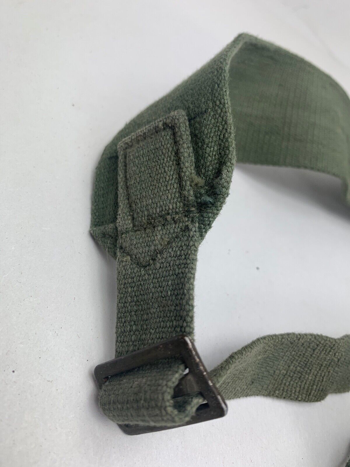 Original WW2 British Army 44 Pattern Shoulder Strap - 1945 Dated - The Militaria Shop